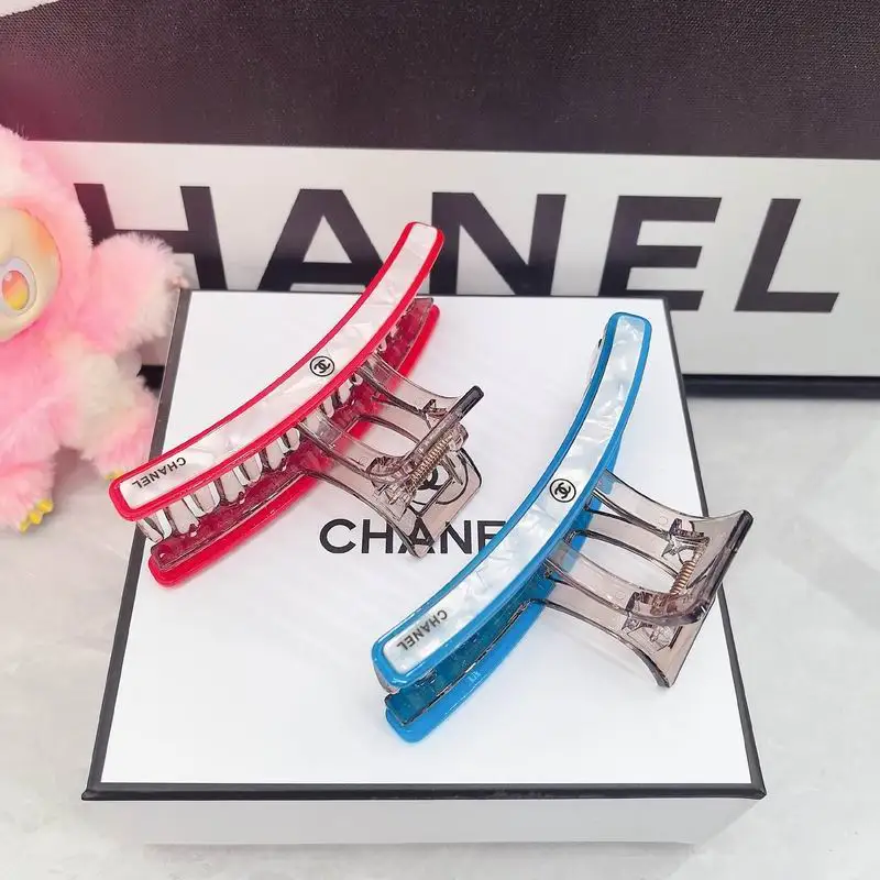Chanel Hair Grab Clip dx07